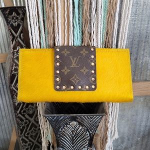 Keep it gypsy yellow wallet